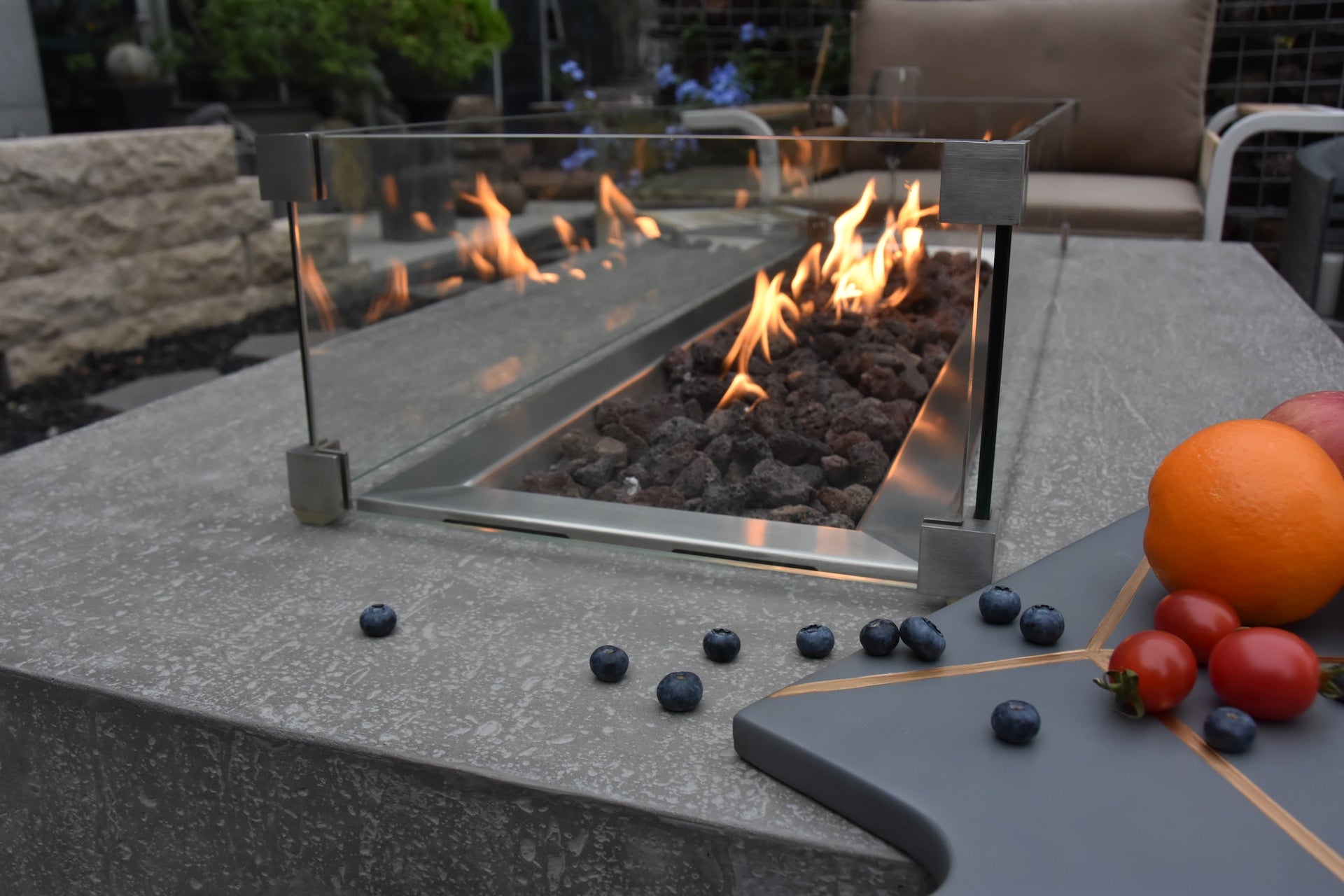 Hampton - fire table