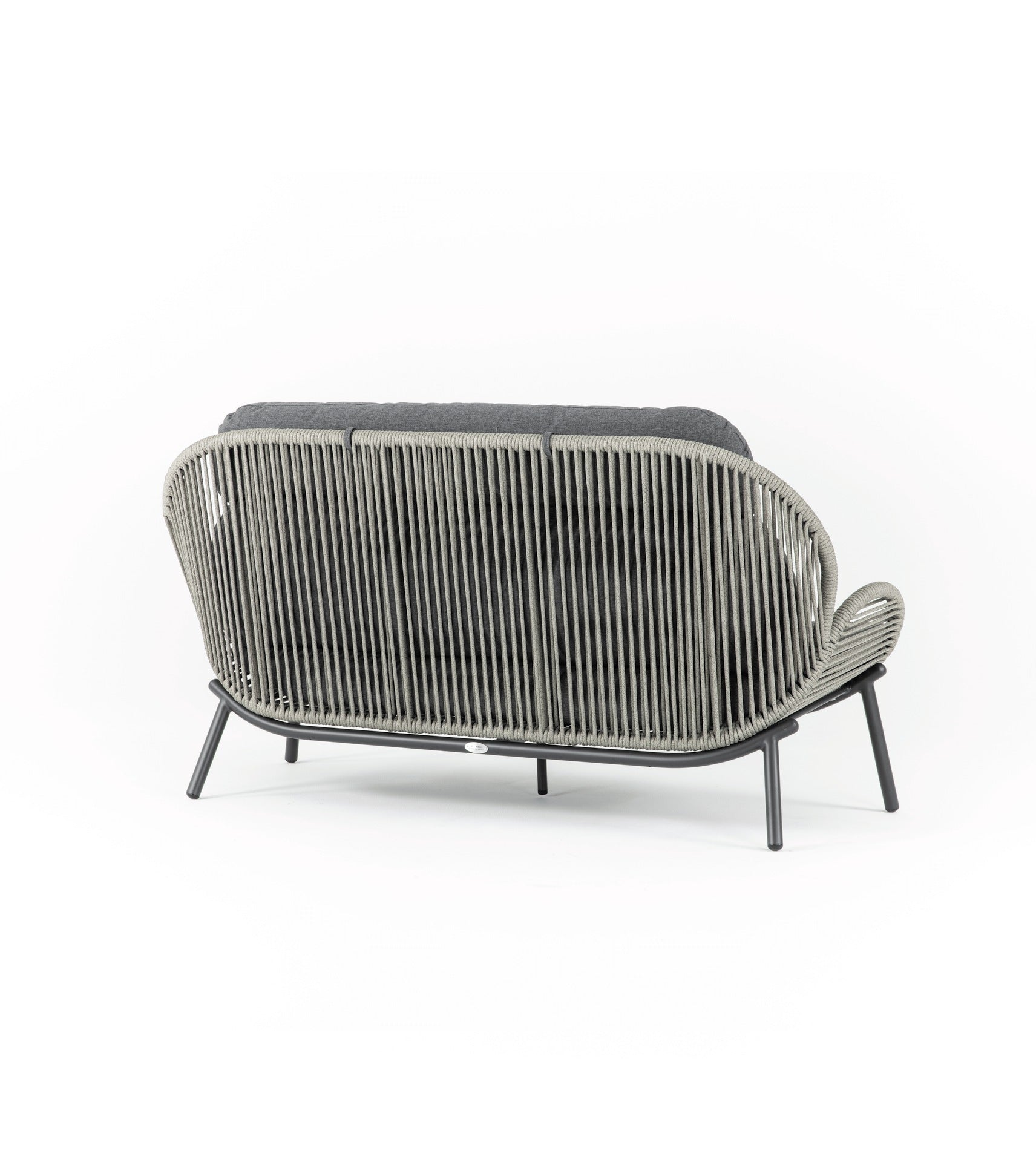 Loungegruppe Honey mit 2-Sitzer-Bank, zwei Fauteuils, Outdoor-Kissen und Sinterstone-Couchtisch in Grau oder Ivory