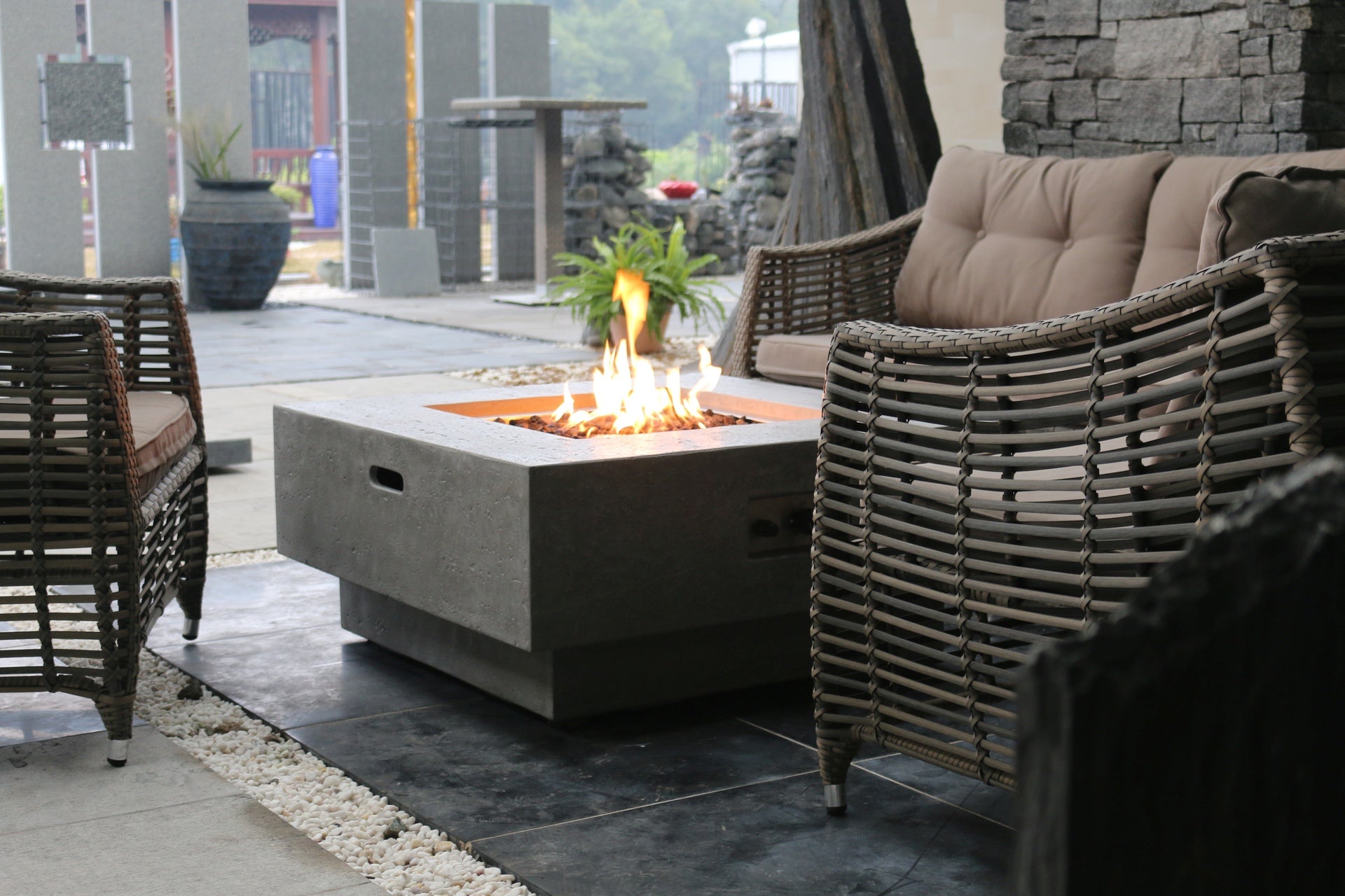 Manhattan - fire table