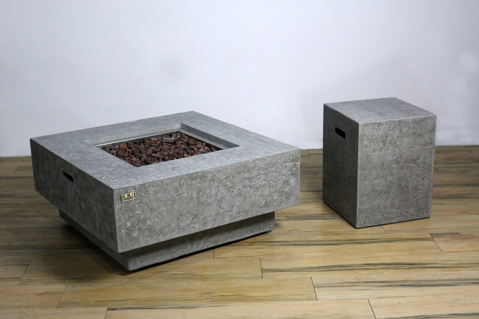 Manhattan - fire table