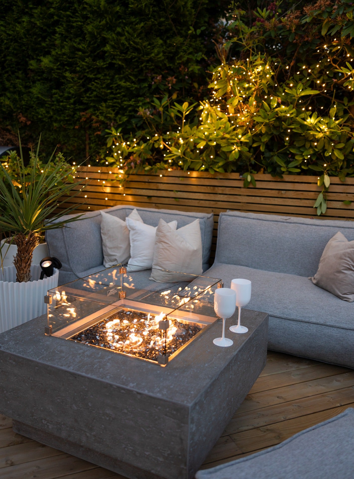 Manhattan - fire table