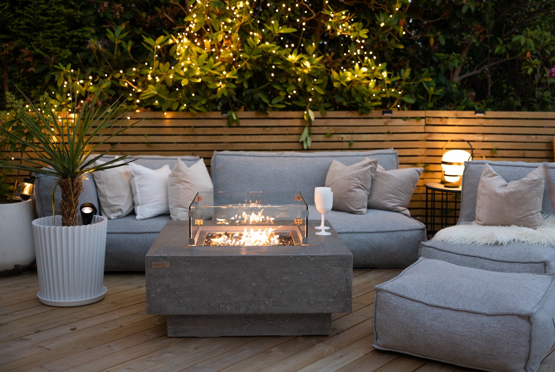 Manhattan - fire table