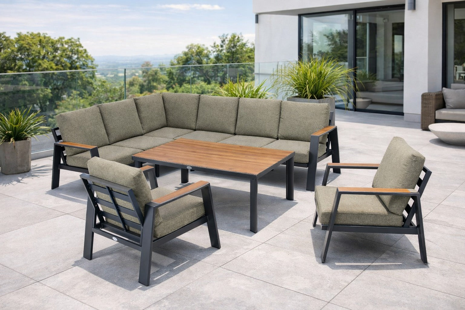Pierre Eckbankgruppe aus Aluminium mit DPC-Tischplatte in Nussdekor und witterungsbeständigen Sitzkissen