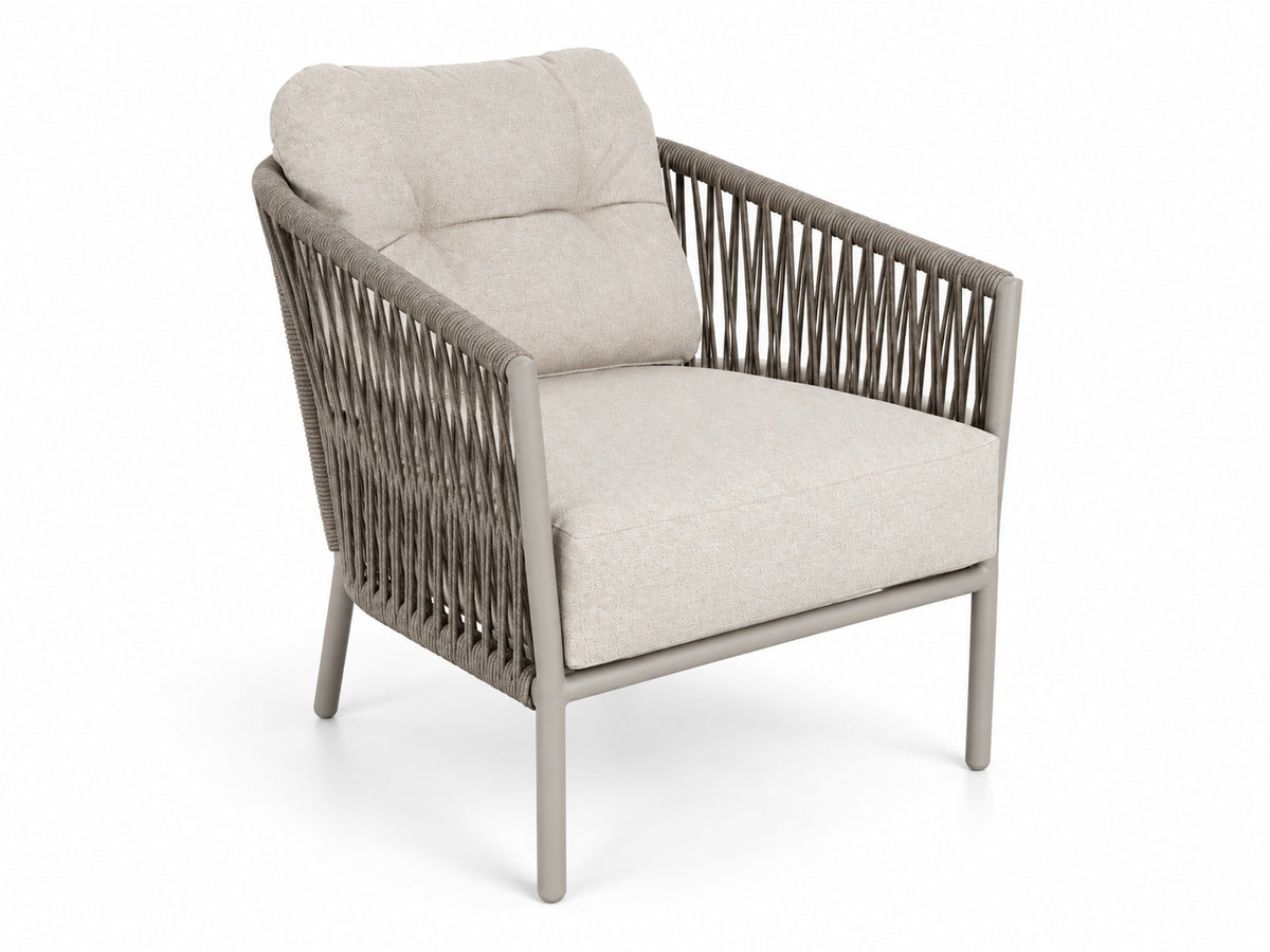 Becky Fauteuil mit grauem Aluminiumgestell, Greige-Schnüren und hellgrauen Polstern