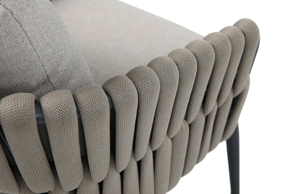 Nero Gartenfauteuil – Detail der grauen Kunststoff-Textilbänder