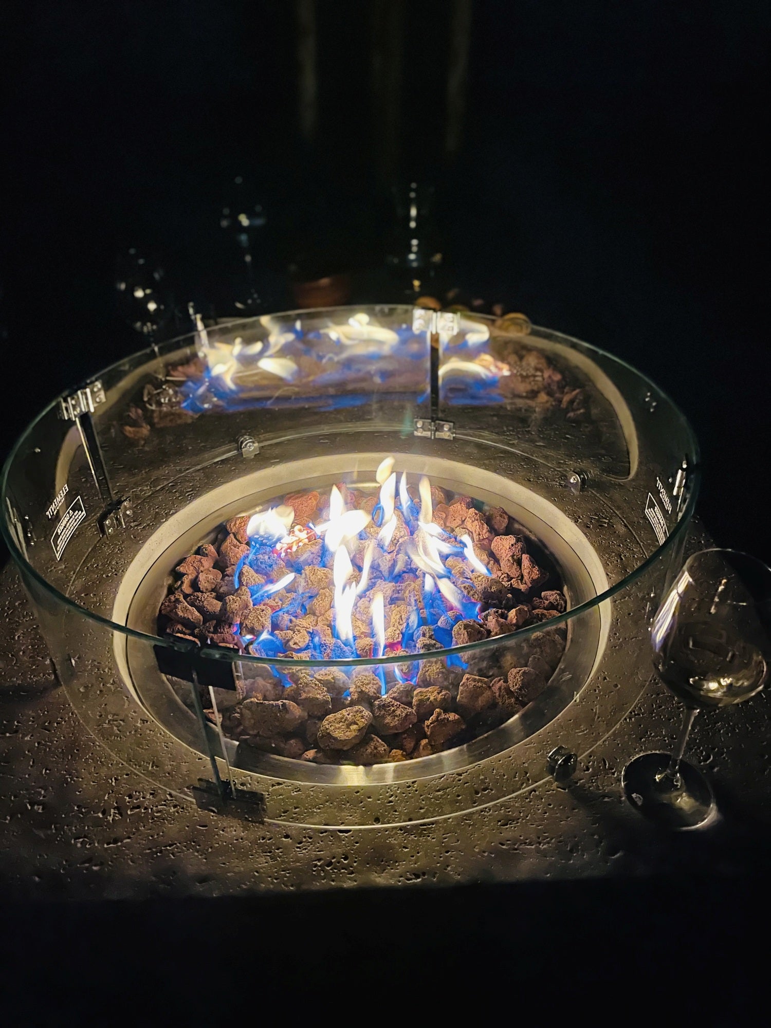Windschutz_Feuertisch_Gartenmoebelshop_1