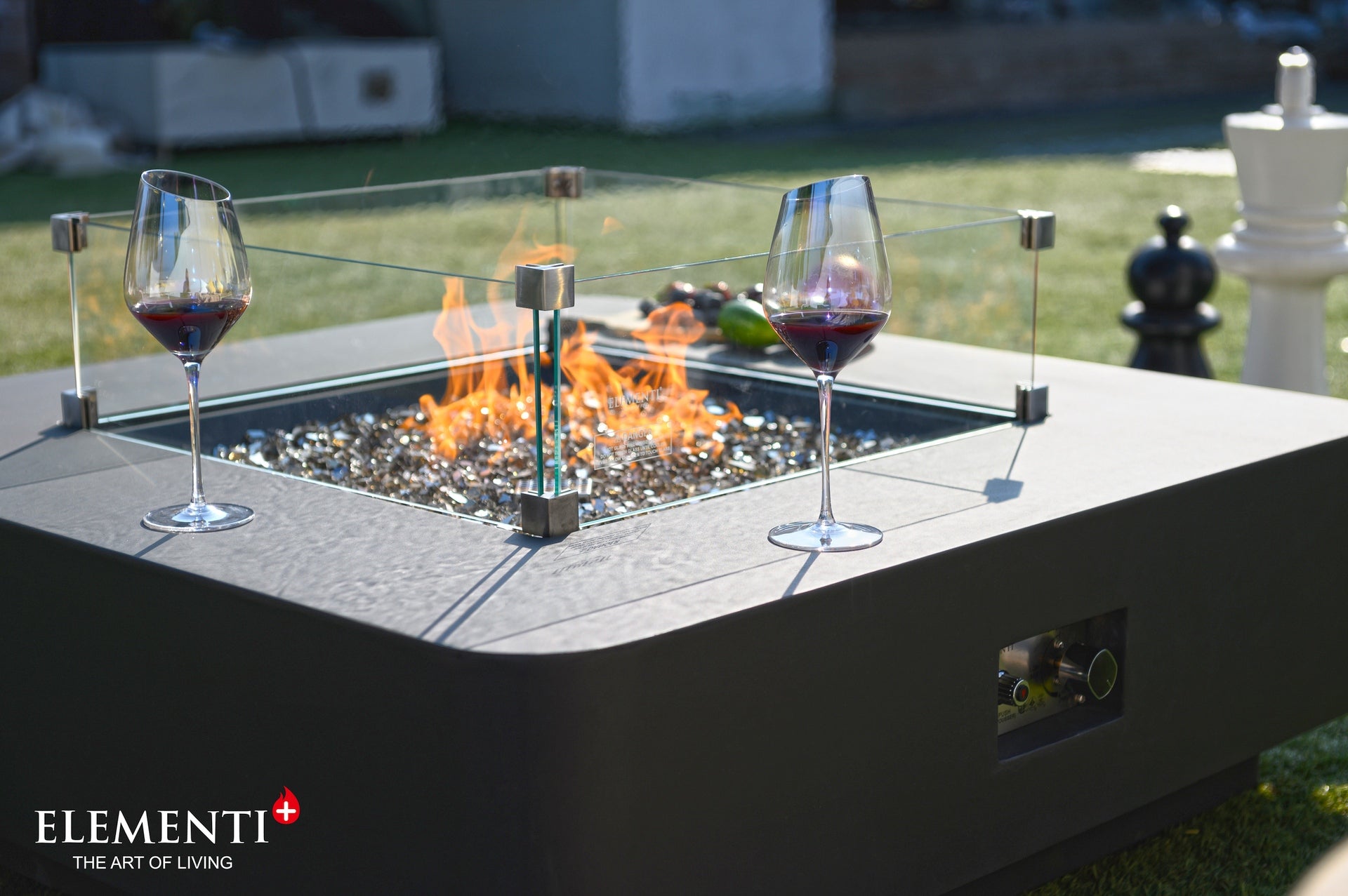 Bergamo - fire table