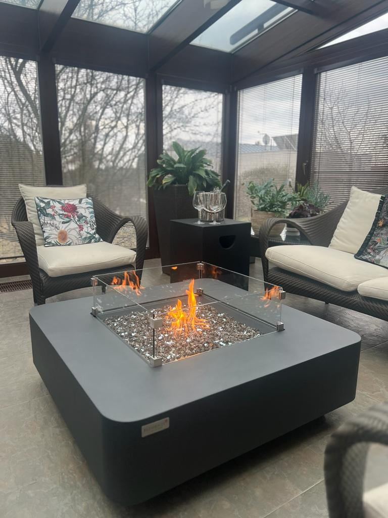 Bergamo - fire table
