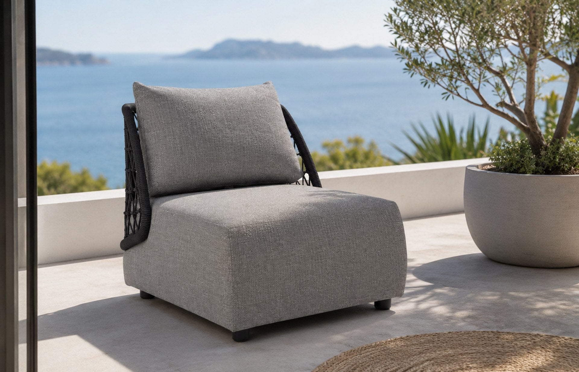 Carmen Garten-Fauteuil mit Aluminiumgestell in Anthrazit, Textilschnur-Rückenlehne und Axroma® Outdoor-Kissen für Garten und Terrasse