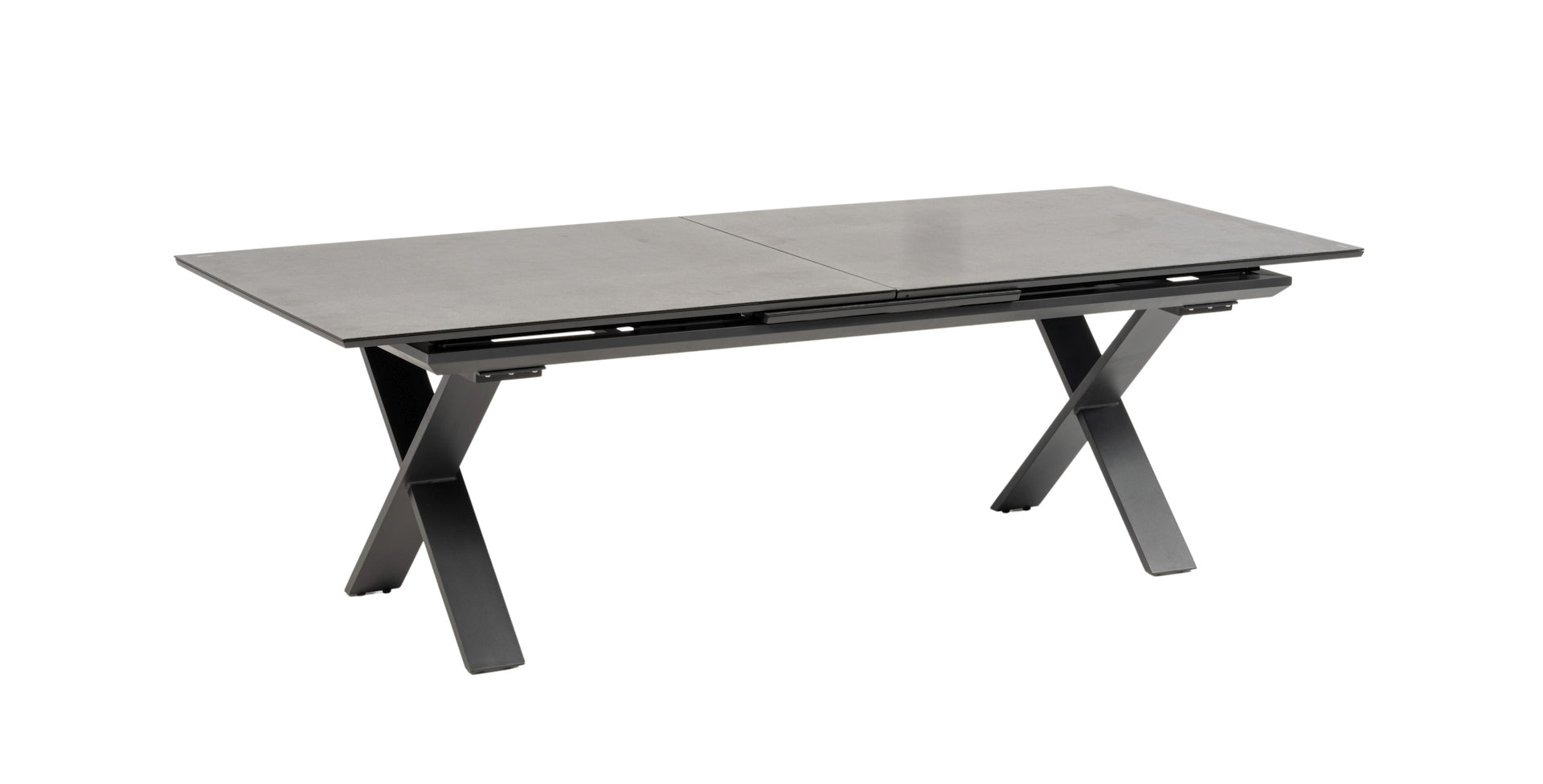 Mia garden table 