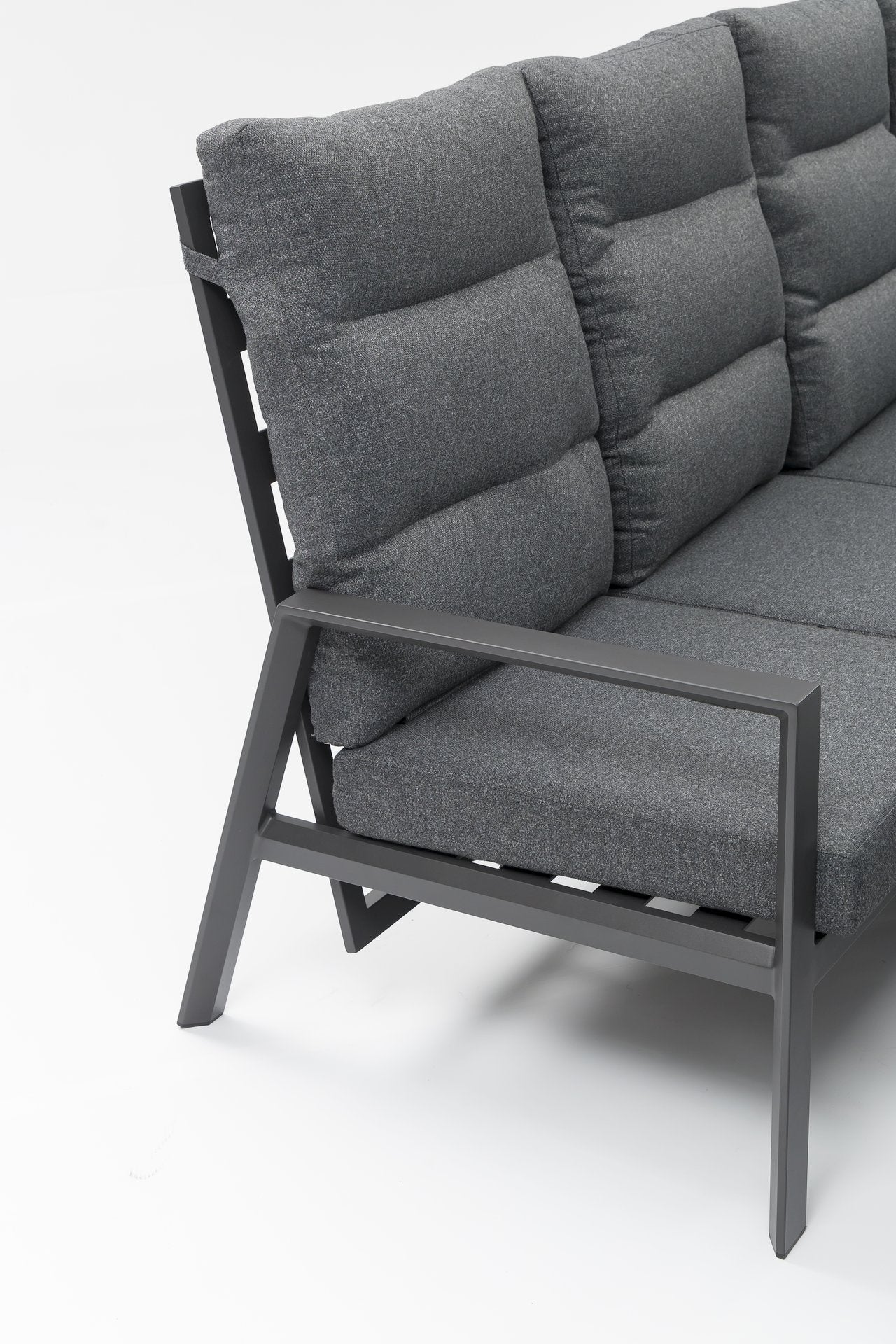 Nicosia Eckbankgruppe mit höhenverstellbarem Ausziehtisch und verstellbaren Rückenlehnen