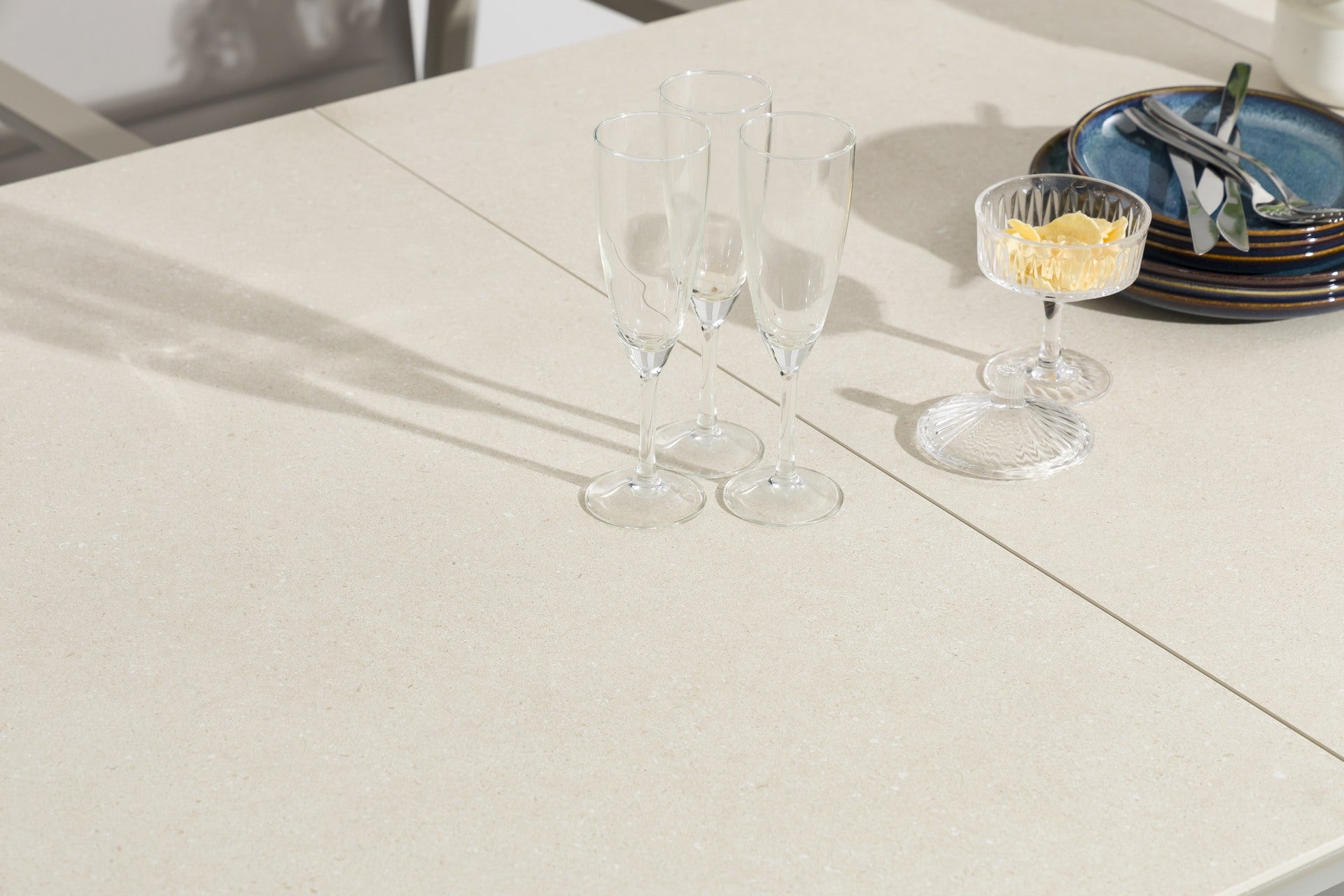 Nicosia dining set 