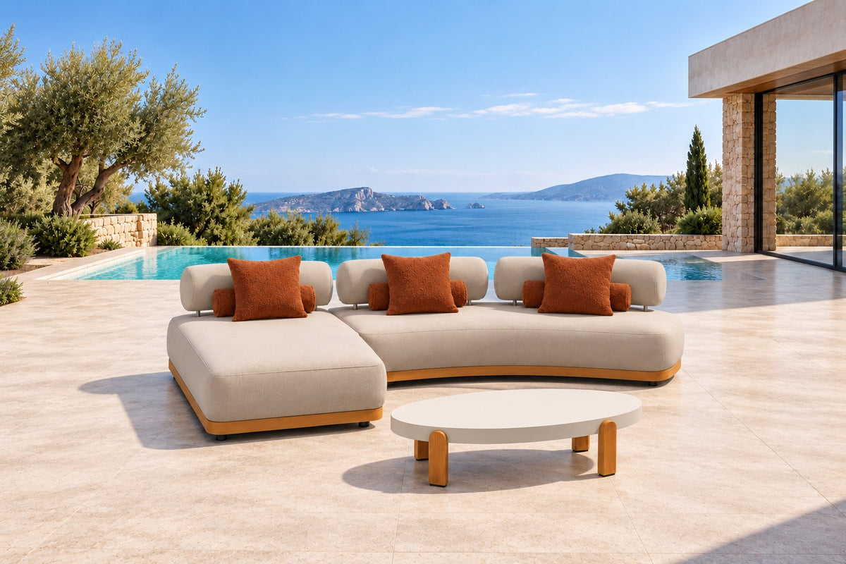 Maxine Gartenlounge mit zimtbraunen Dekokissen auf einer Poolterrasse