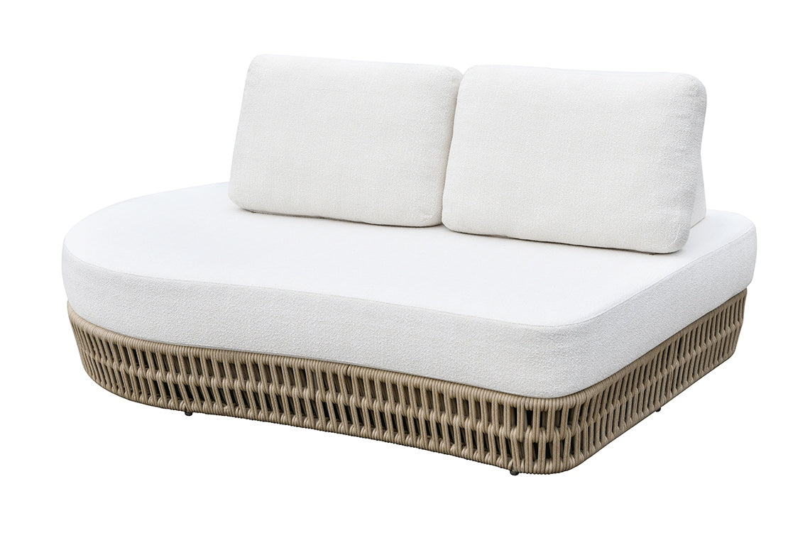 Roxie Zweisitzer in Creme mit zwei Rückenkissen und hellen Polstern – Vorderansicht