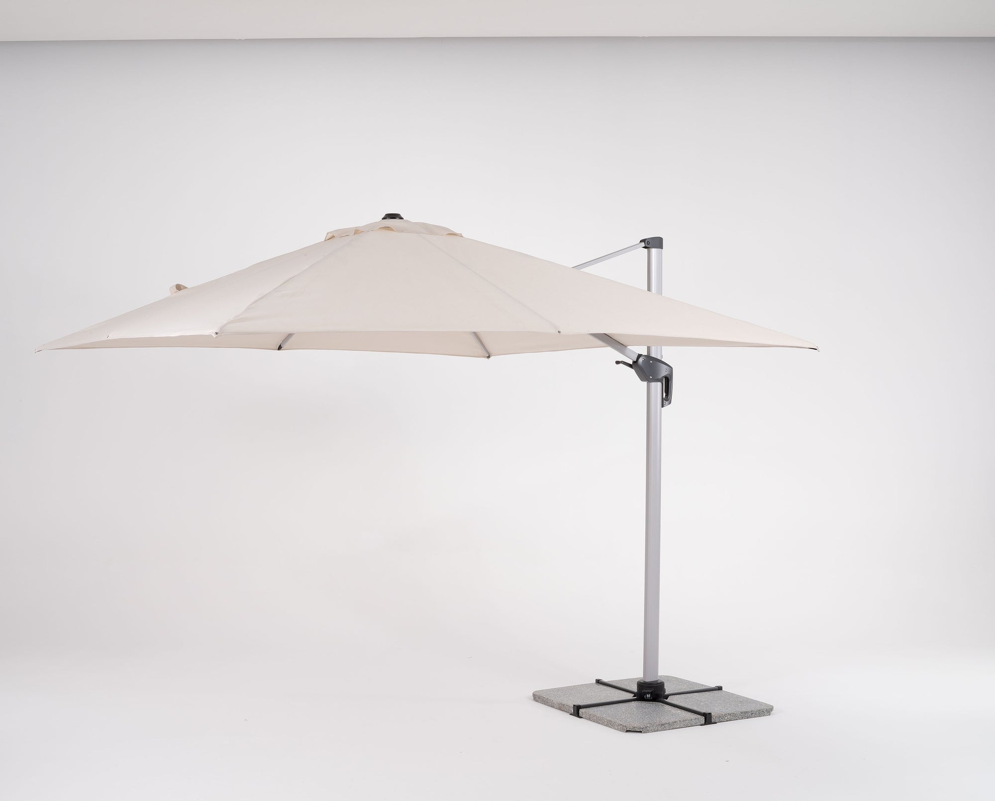 Neo-2_Sonnenschirm_Pendelschirm_Ampelschirm_Garten_Outdoor_Gartenmoebelshop