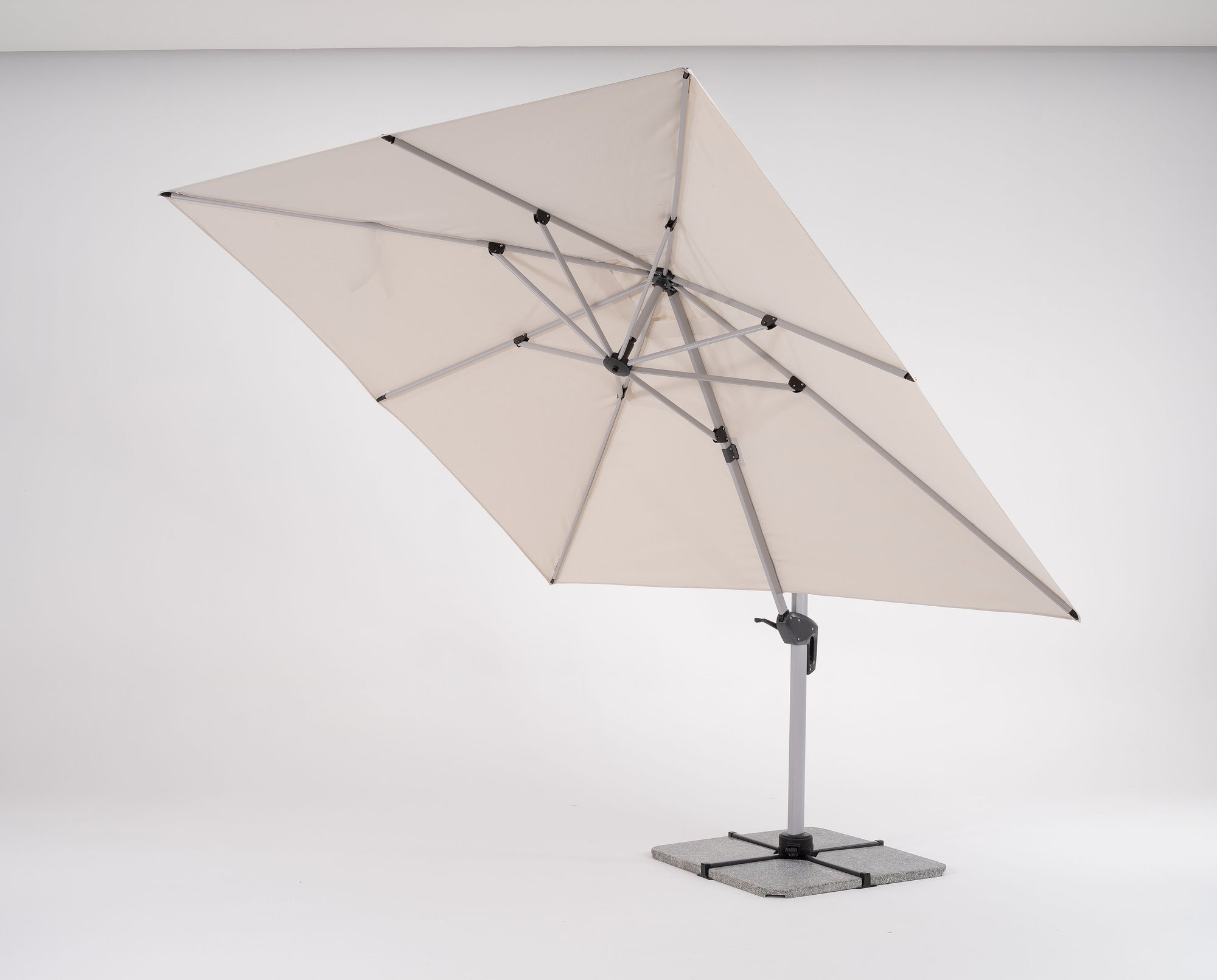 Neo-2_Sonnenschirm_Pendelschirm_Ampelschirm_Garten_Outdoor_Gartenmoebelshop